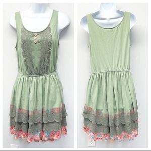 Matilda Jane Light Rising Green Lace Dress Size S